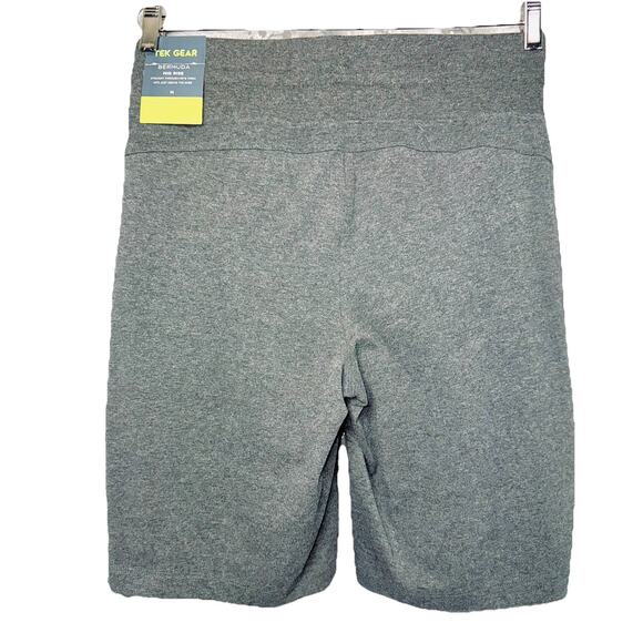 NWT Tek Gear Essential Bermuda Shorts Mid Rise Heather Gray Pockets Workout Gym - Picture 2 of 4